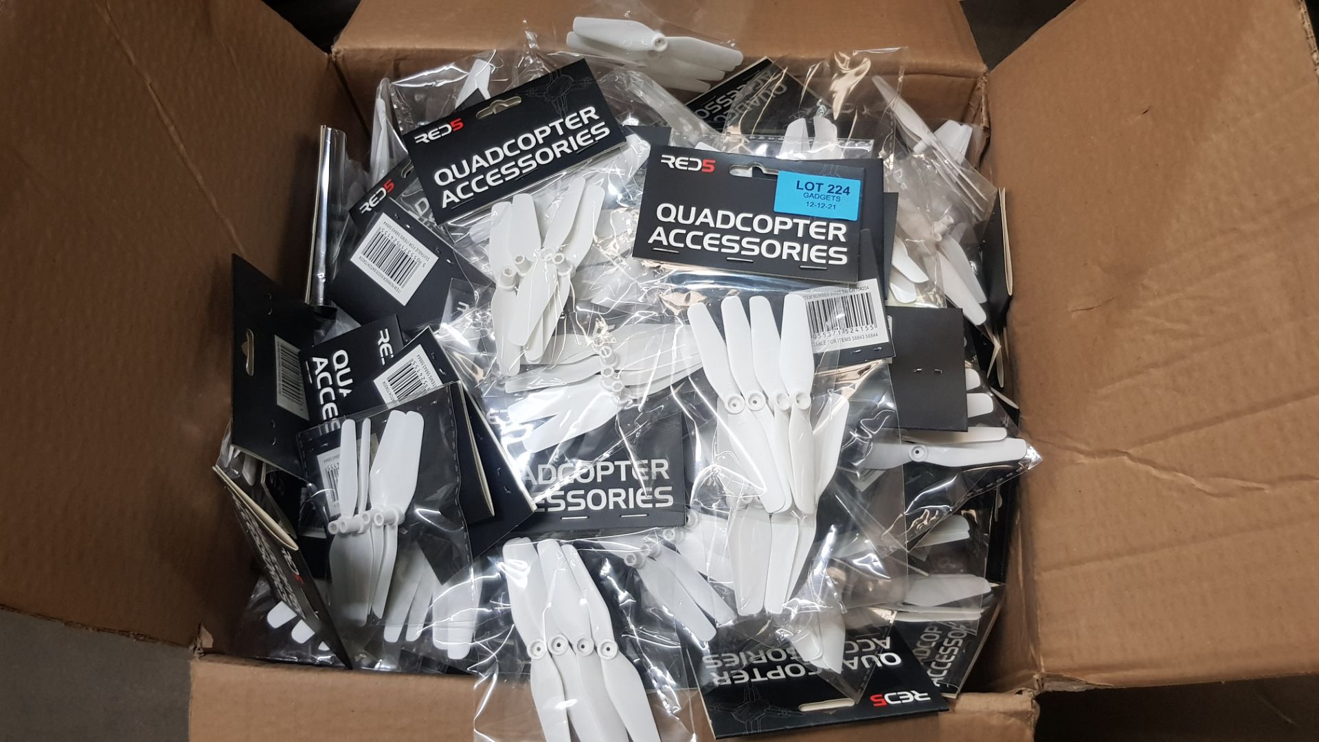 (14) Approx 210x Quadcopter Red5 Accessories Packs (All New, Sealed). Each Pack Contains 4x White Q - Image 2 of 2