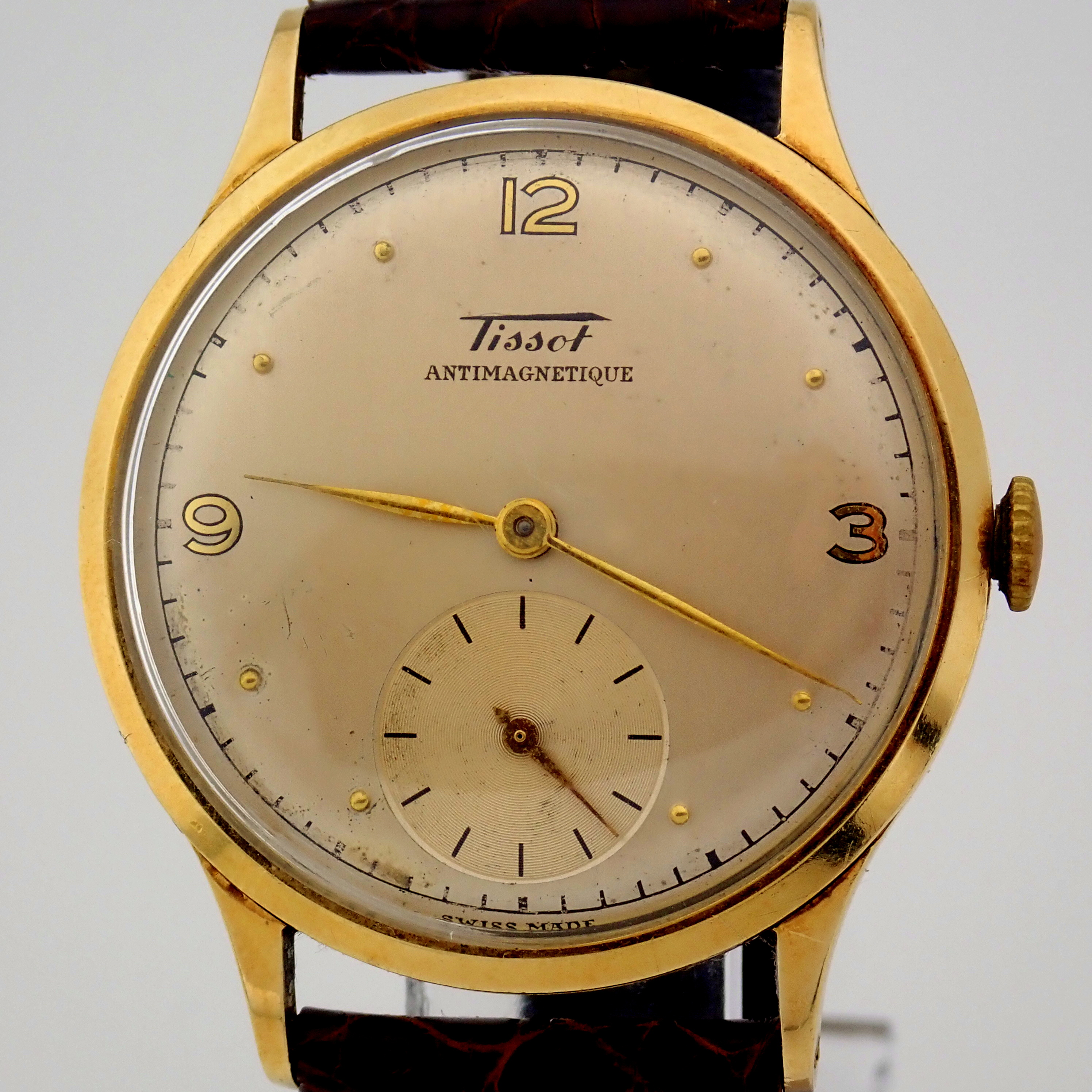 Tissot / Antimagnetique Classic 14K - Gentlemen's Yellow gold Wrist Watch - Image 4 of 12