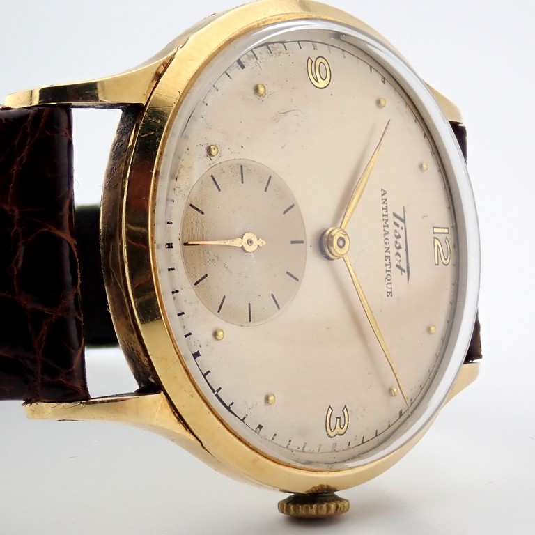 Tissot / Antimagnetique Classic 14K - Gentlemen's Yellow gold Wrist Watch - Image 5 of 12