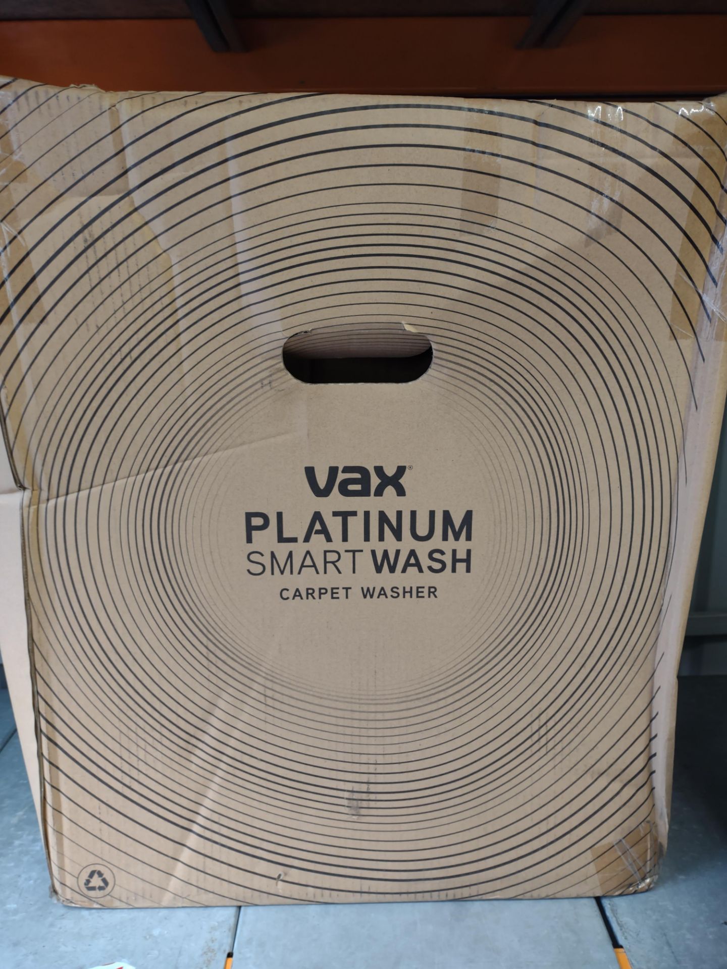 Vax Platinum smart wash carpet washer. RRP £250. Grade U.