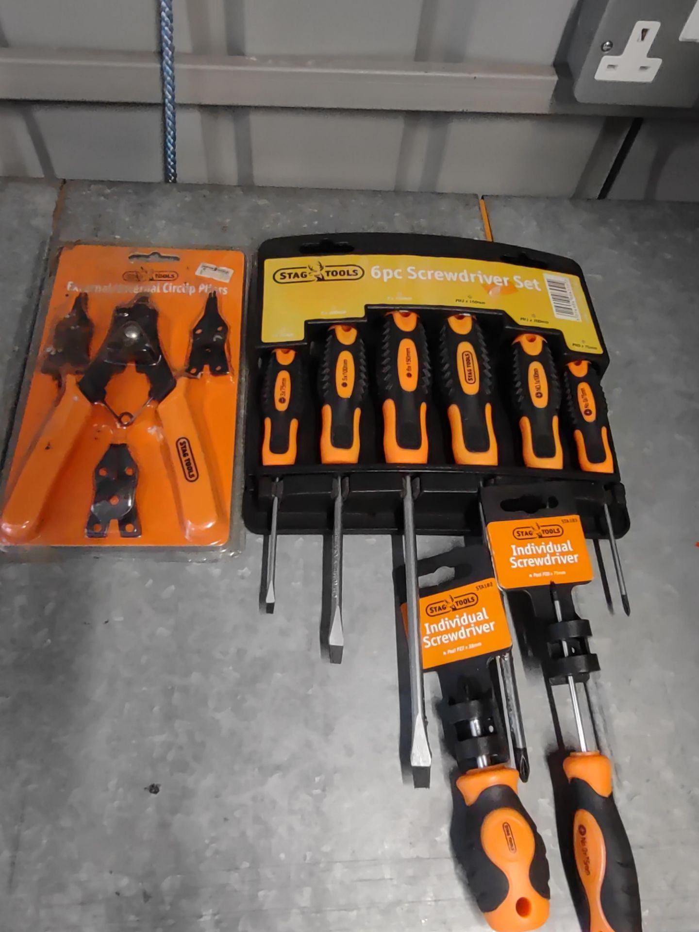 Stag Tools 6 piece screwdriver set, ext/int circlip pliers x2 screwdrivers RRP £30 Grade A.