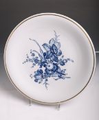 Gr. flacher Teller (Meissen, blaue Schwertermarke, wohl 20. Jh.), Dekor "Blaue Blume", m.