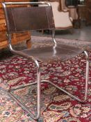 Freischwinger "S33" von Thonet, Entw.: Mart Stam von 1927, hier wohl 1960/70er Jahre, braunes