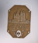 ADAC-Autoplakette "Zielfahrt nach Limburg am 1. Mail 1927, Gau IIIb", Bronze/Emaille, ca. 9,5 x 6,