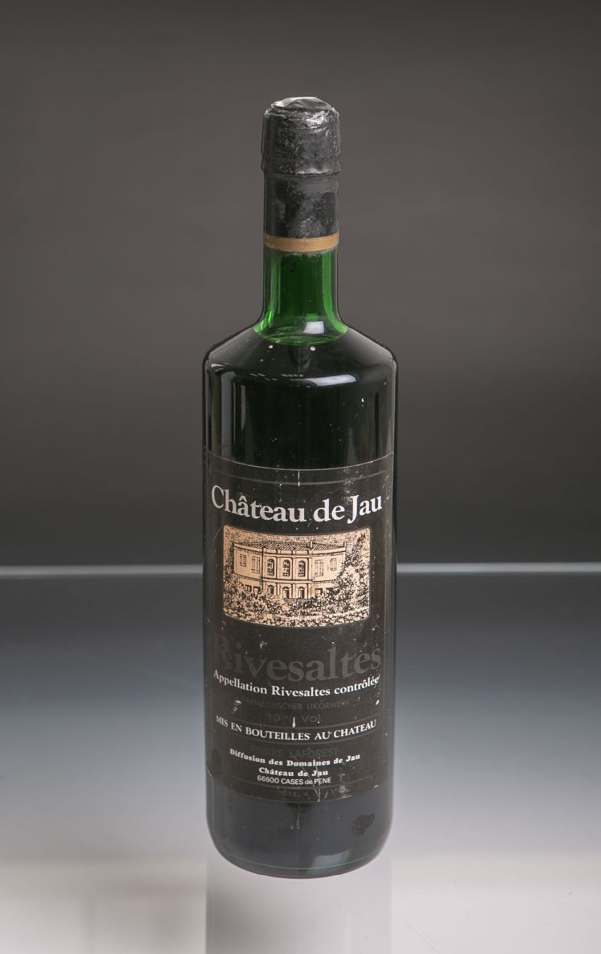 1 Flasche von Chateau de Jau, Rivesaltes, französischer Likörwein, 0,75 L. Altersbed. Zustand.