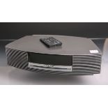 Bose Wave Music System in Silber, CD/MP3 u. Radio, Weckfunktion, AUX, m. Fernbedienung.