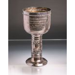 Pokal (Art déco, 20. Jh.), Metall versilbert, Aufschrift: "1. Seniorvierer, Herausforderungspreis