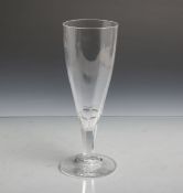 Antikes Bierglas, Mengenangabe "¼ Liter" eingraviert, H. ca. 21 cm. Gebrauchsspuren.