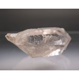 Natürlicher Bergkristall, ca. 7 x 17 x 7 cm, Gewicht ca. 1003 g.