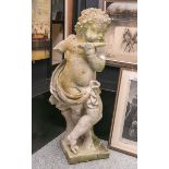 Kl. Flöte spielender Putto (Alter u. Herkunft unbekannt), Steinguss, H. ca. 94 cm. Best.