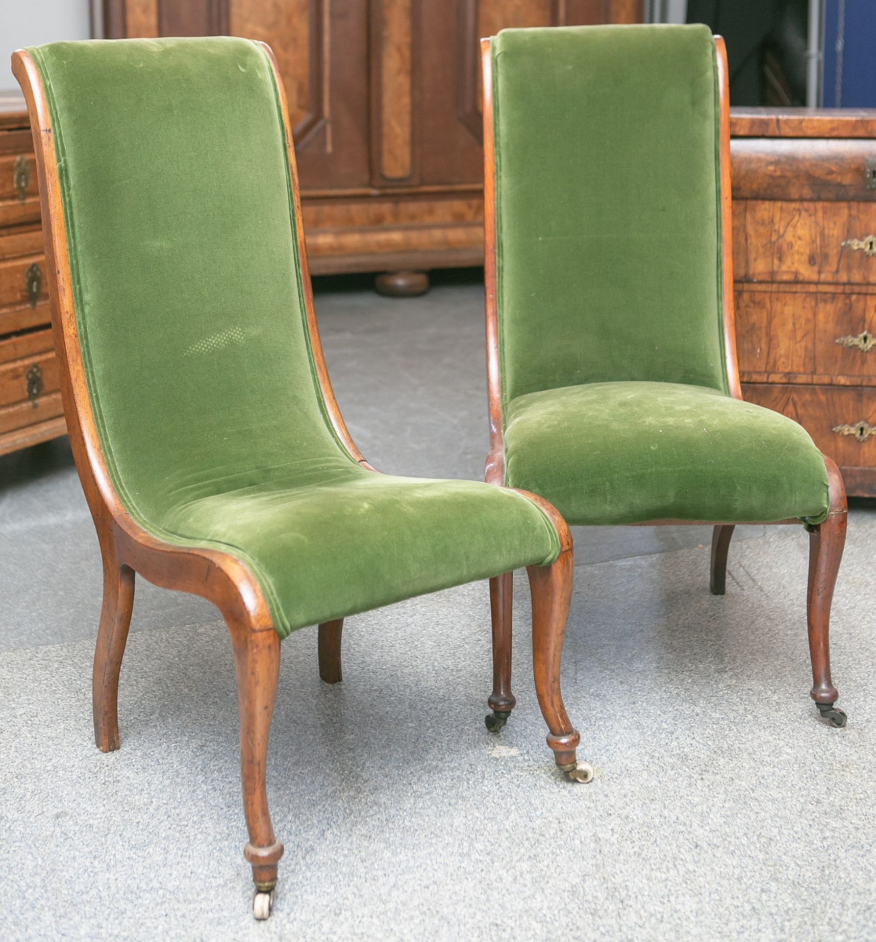 2 Stühle (um 1850/70), in der Form
