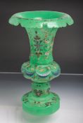 Glasvase (wohl um 1840/50), hellgrünes
