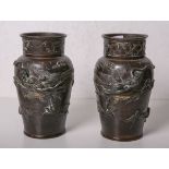 2 Vasen (China, wohl 19. Jh.), ovoider