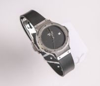 Damenarmbanduhr "Hublot", in