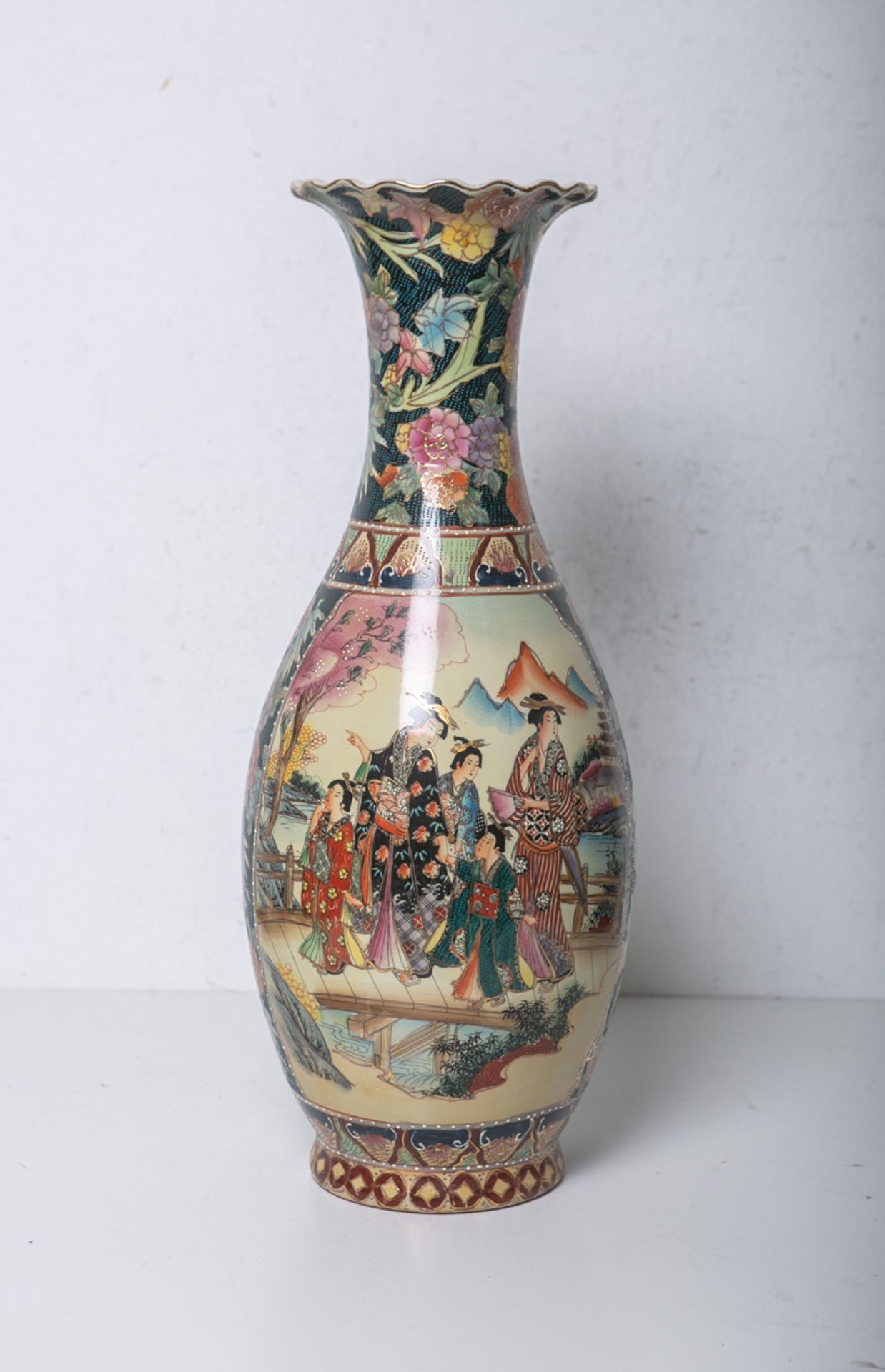 Bodenvase (wohl China, wohl 20. Jh.)