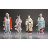 Konvolut von 4 Porzellanfiguren (wohl China, Alter unbekannt)