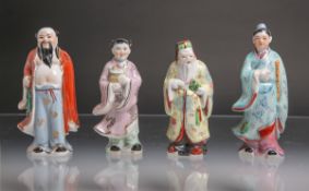 Konvolut von 4 Porzellanfiguren (wohl China, Alter unbekannt)