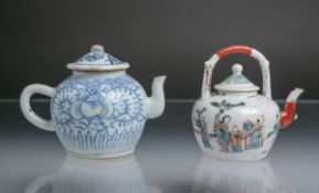 2 kl. Teekannen (wohl China, um 1900)