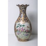 Chin. Bodenvase (wohl China, wohl 20. Jh.)