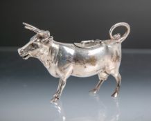 Milch- bzw. Sahnegießer in Form eines Stiers 800 Silber