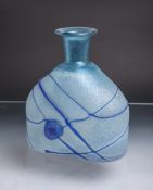 Vase "Galaxy Blue" von Bertil Vallien (Kosta Boda, 20. Jh., Schweden)