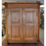 Kl. barocker Hallenschrank (18. Jh.)