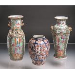 Konvolut von 3 Vasen (wohl China, Alter unbekannt)
