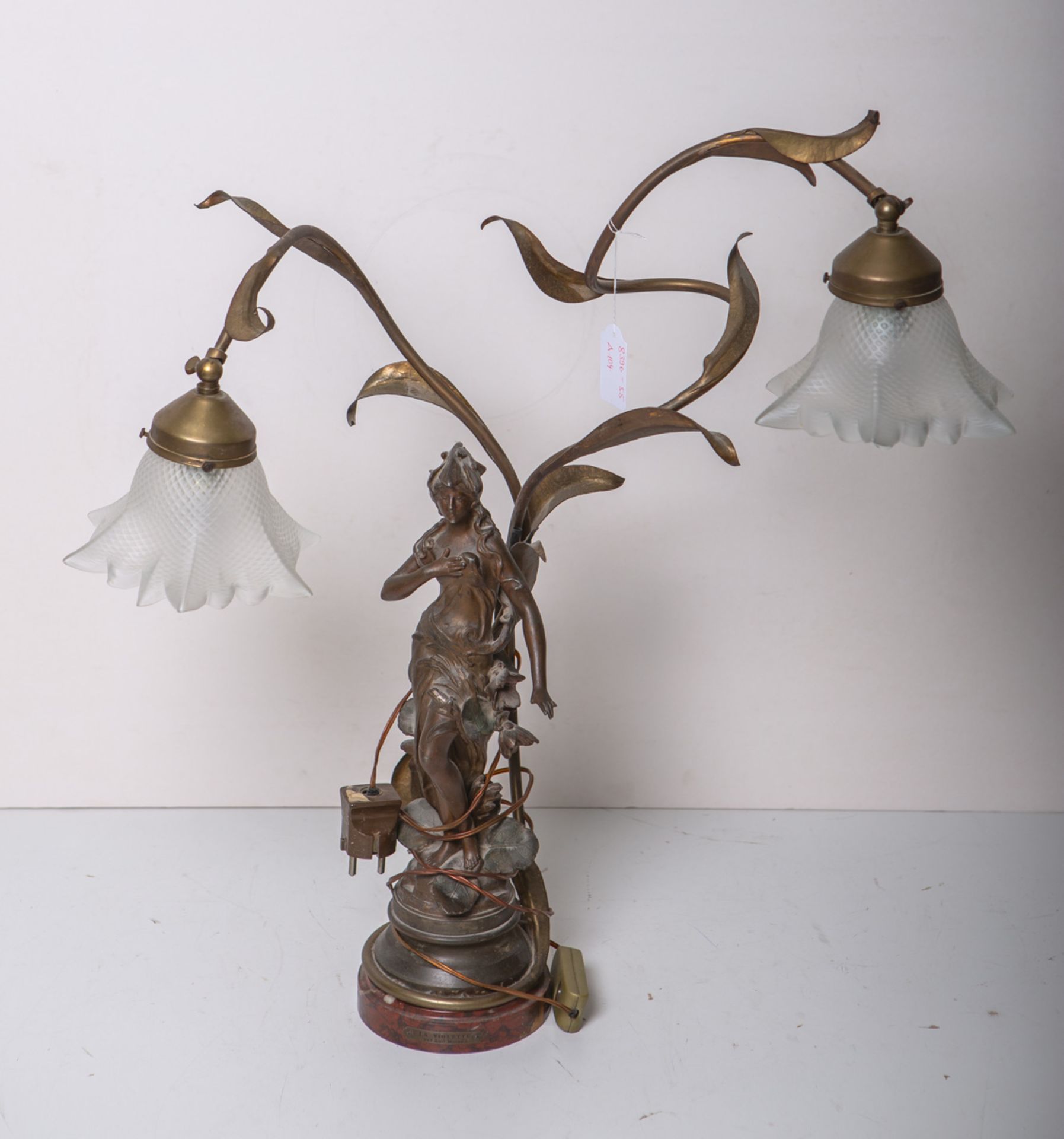 Tischlampe (Frankreich, um 1900)