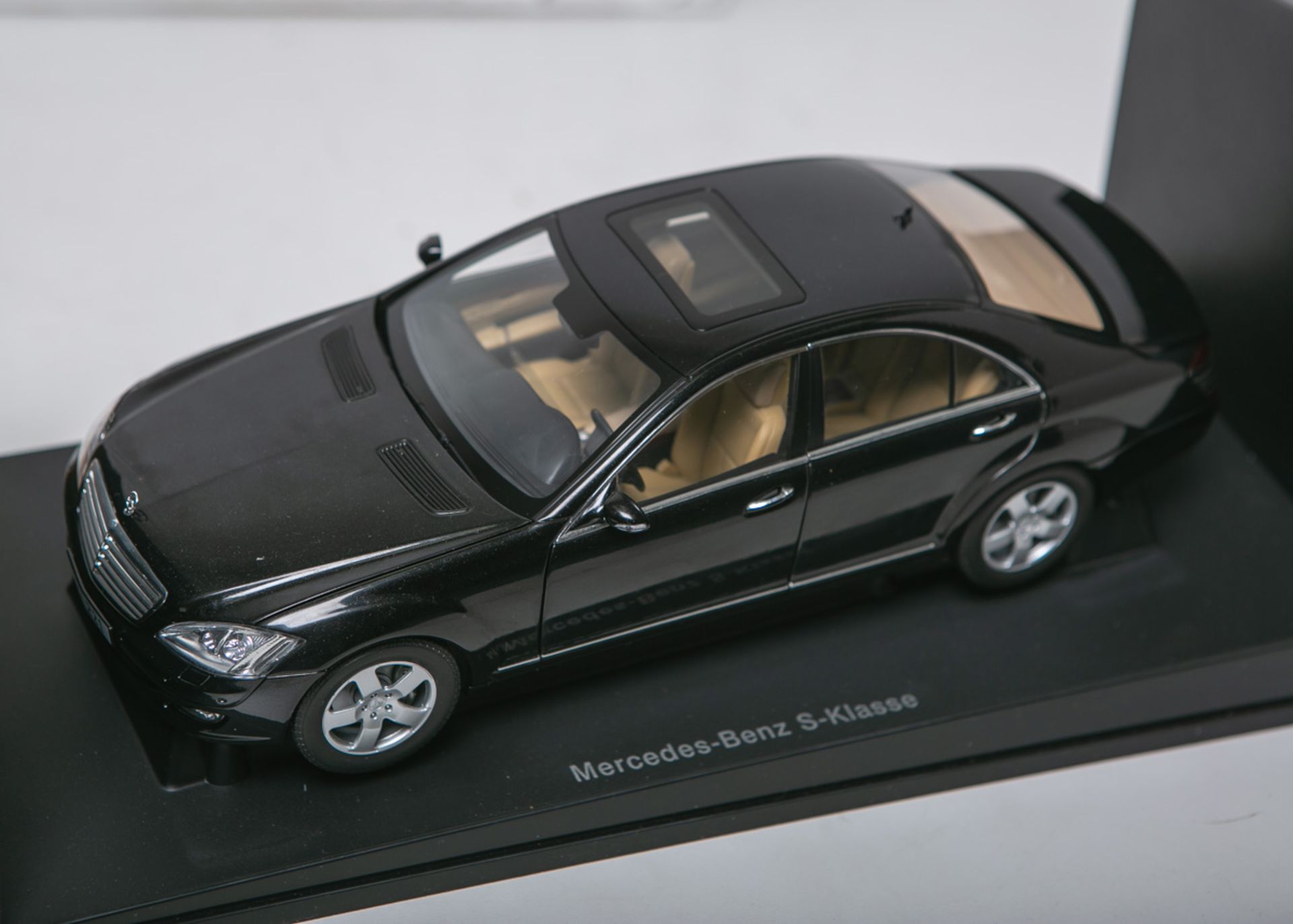 Modellauto "Mercedes-Benz S-Class" - Image 2 of 2