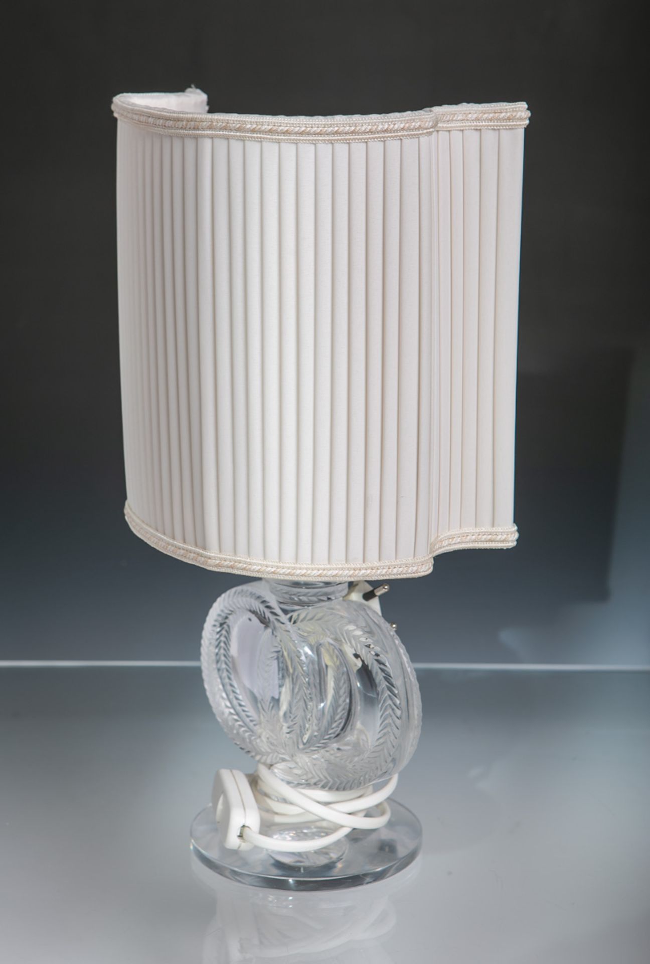 Tischlampe (Lalique, wohl 19./20. Jh.)