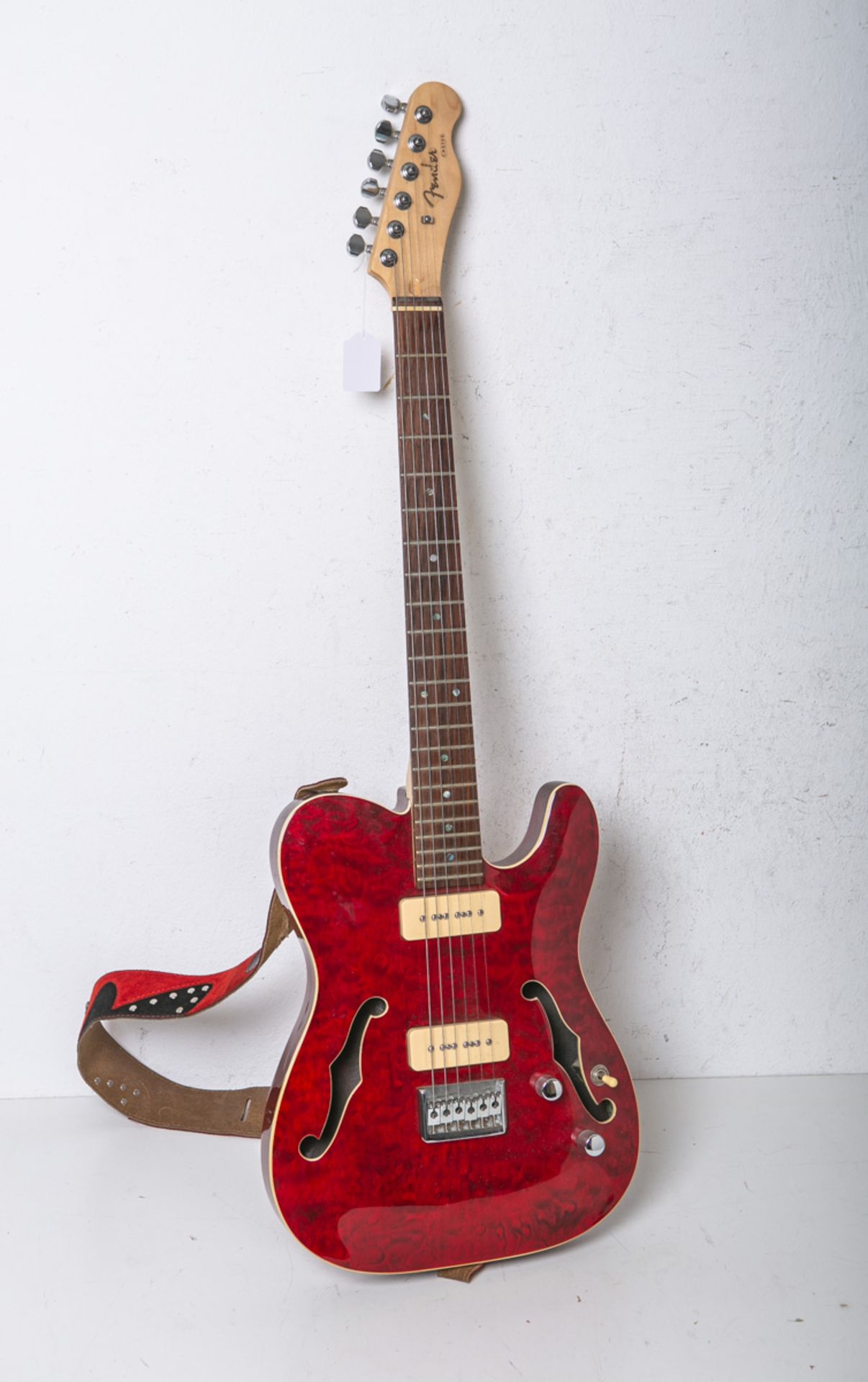 Semi-Hollowbody E-Gitarre "Fender Caster"