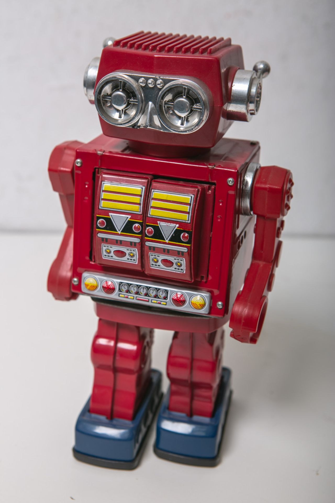 Roboter (wohl Japan, wohl 20. Jh.) - Bild 2 aus 2