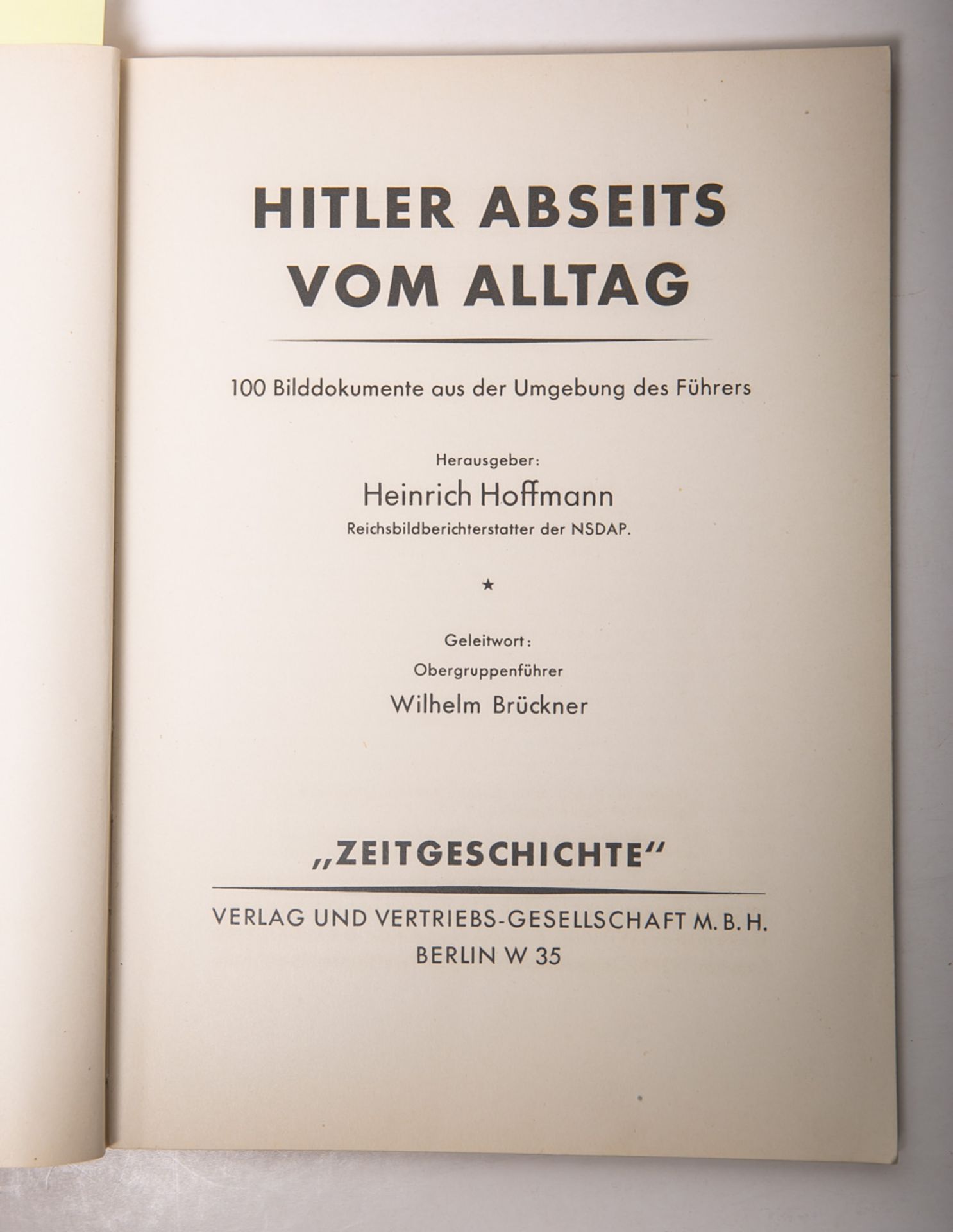 Hoffmann, Heinrich (Hrsg.), "Hitler abseits vom Alltag" - Image 2 of 2