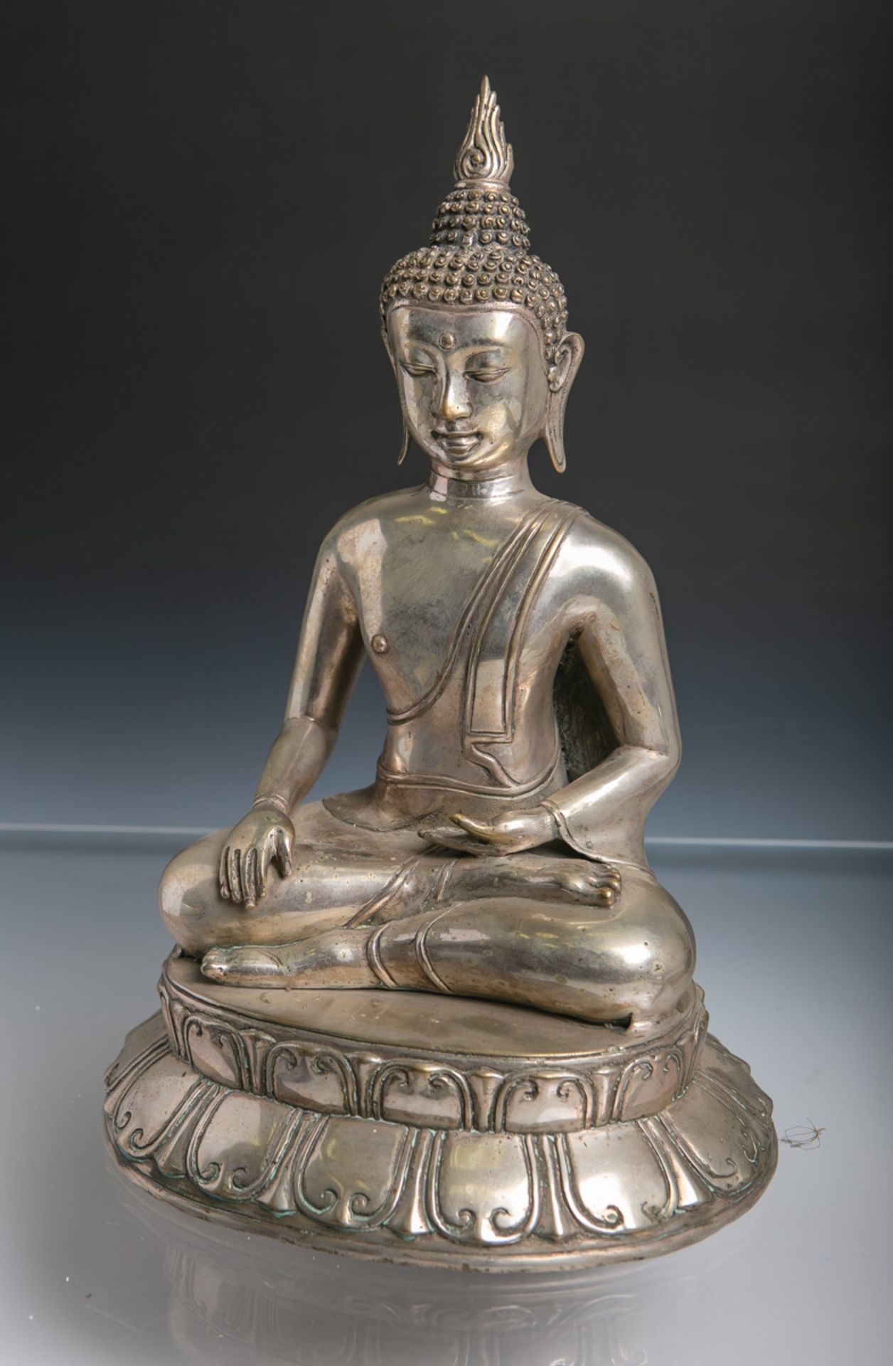 Sitzender Buddha auf Lotusthron (wohl Thailand, Alter unbekannt) - Image 2 of 2