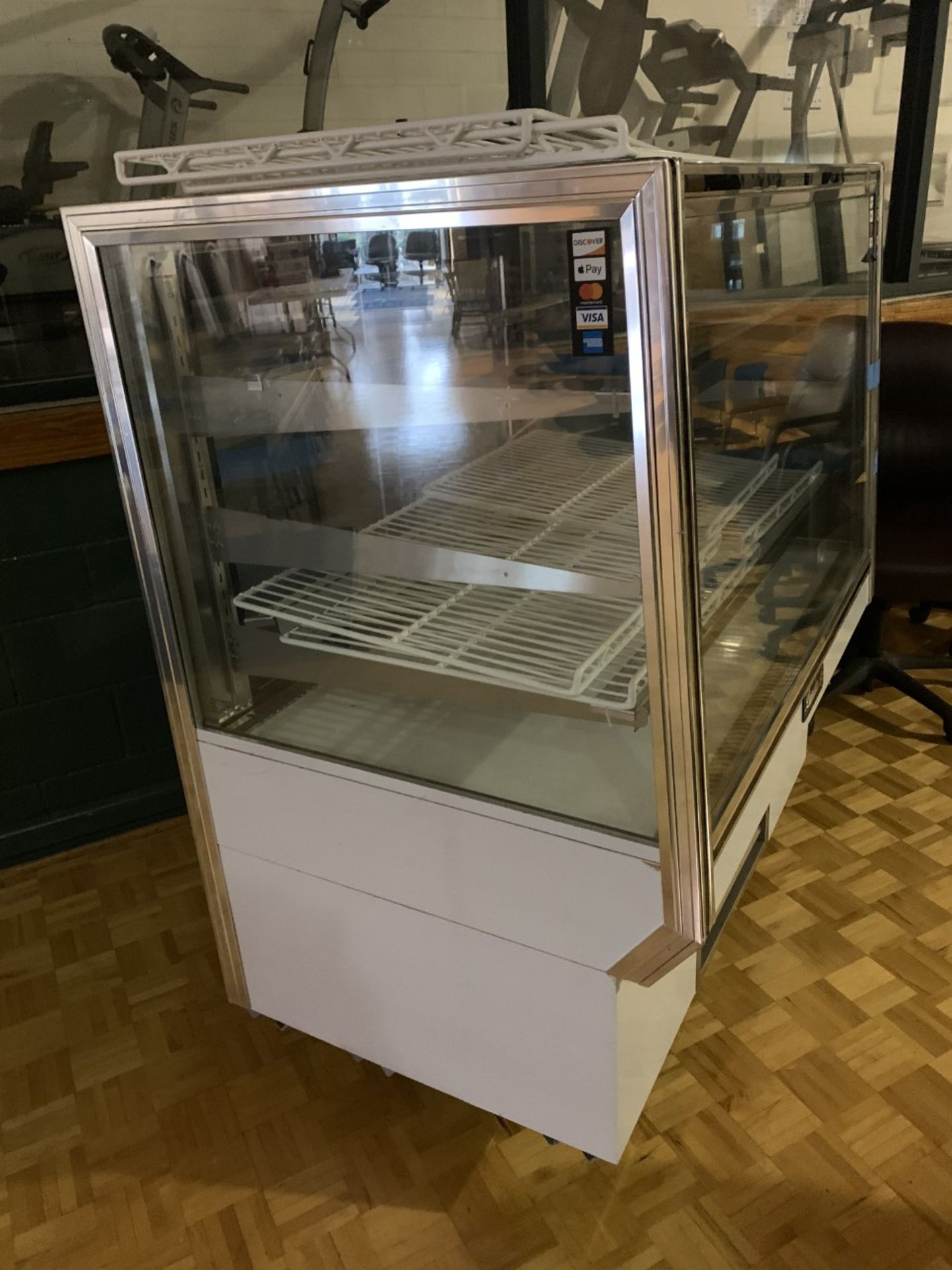 Leader Refrigerated Deli Case - Model HBK 48 - Image 4 of 7