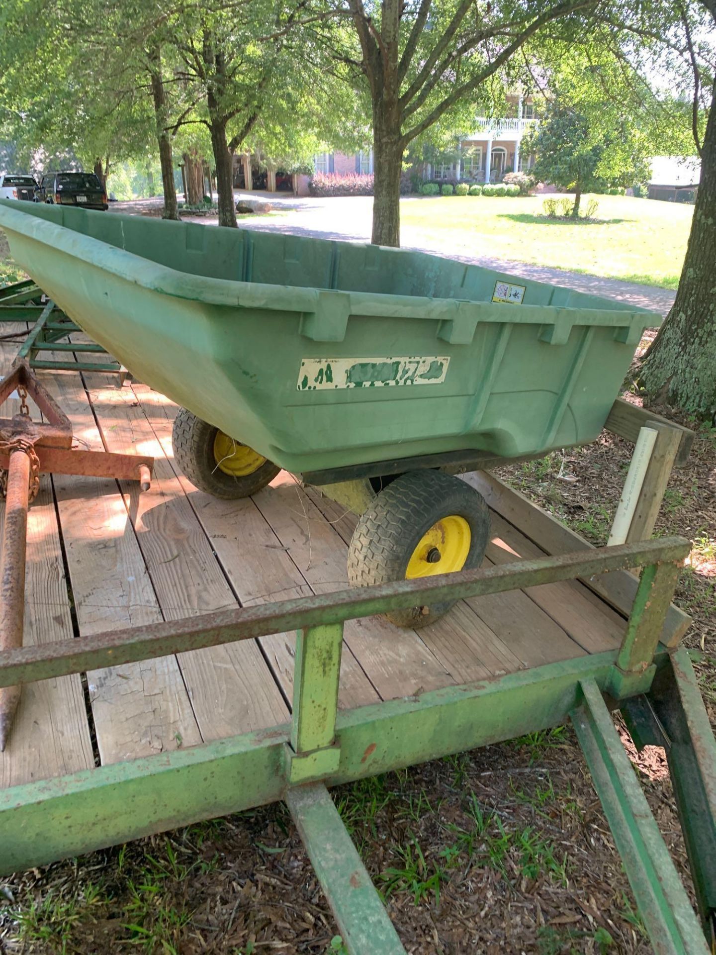 John Deere Yard Trailer - Image 2 of 2