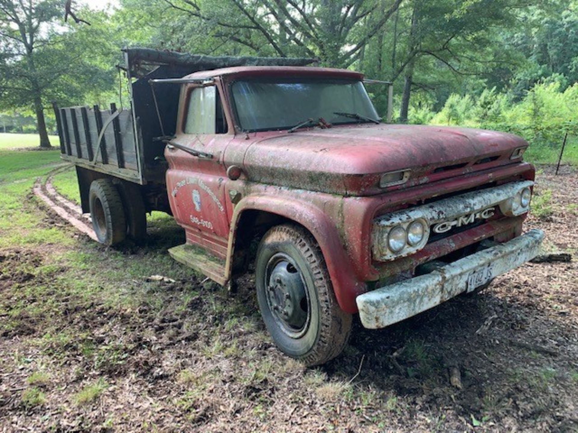 GMC Dump Truck Model 5505, Serial F2733D