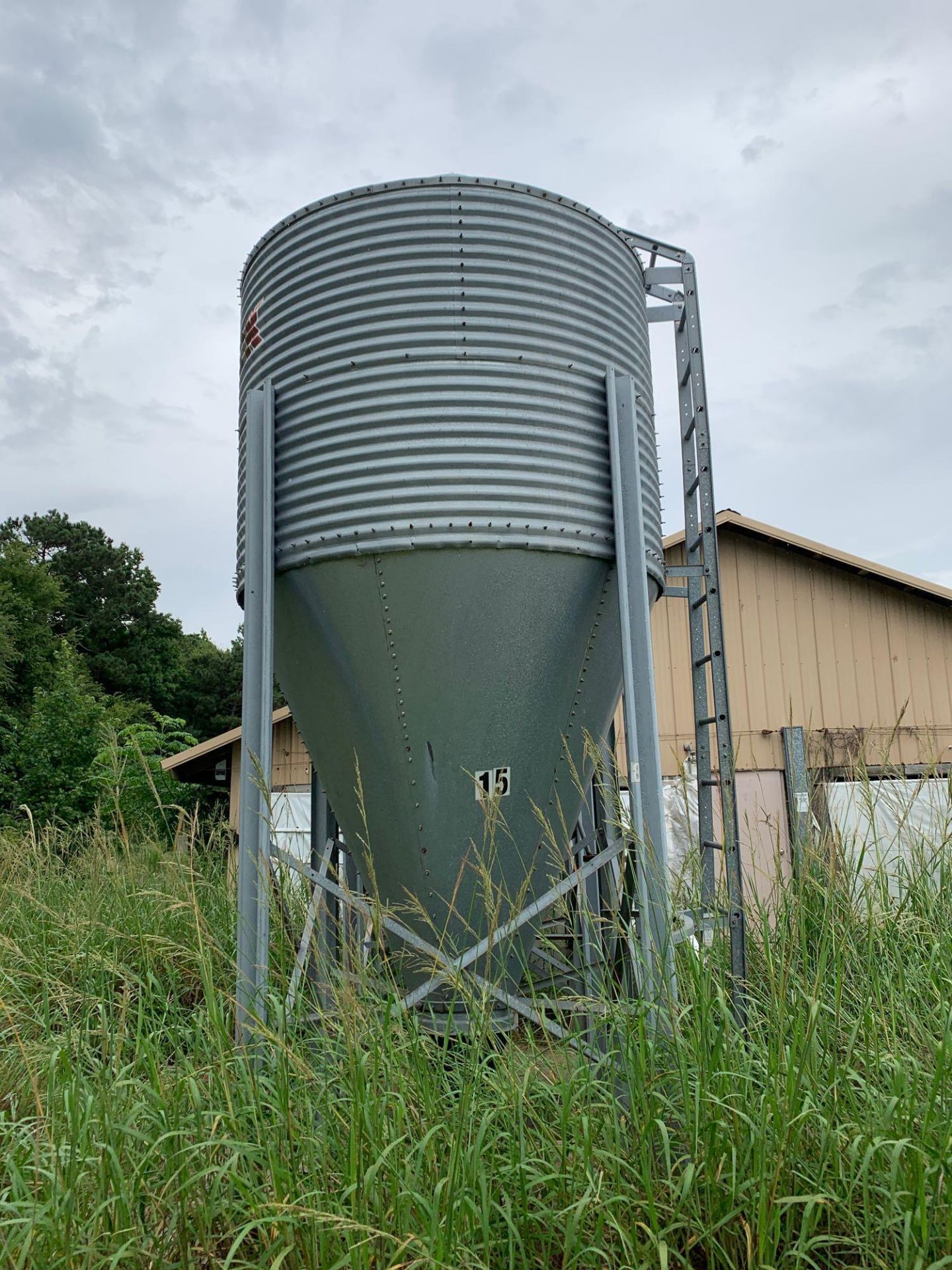 Brock Silo- 5'x5' Base, 17' High, 14' Top Cylinder - Image 2 of 7