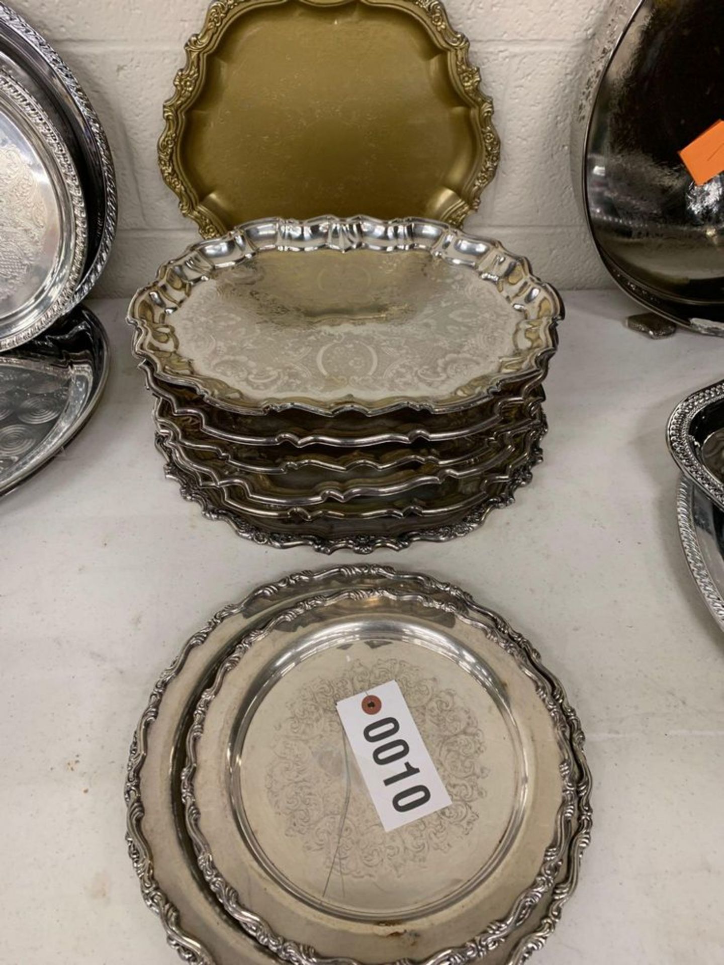 Round / Oblong Serving Trays 10" to 14"