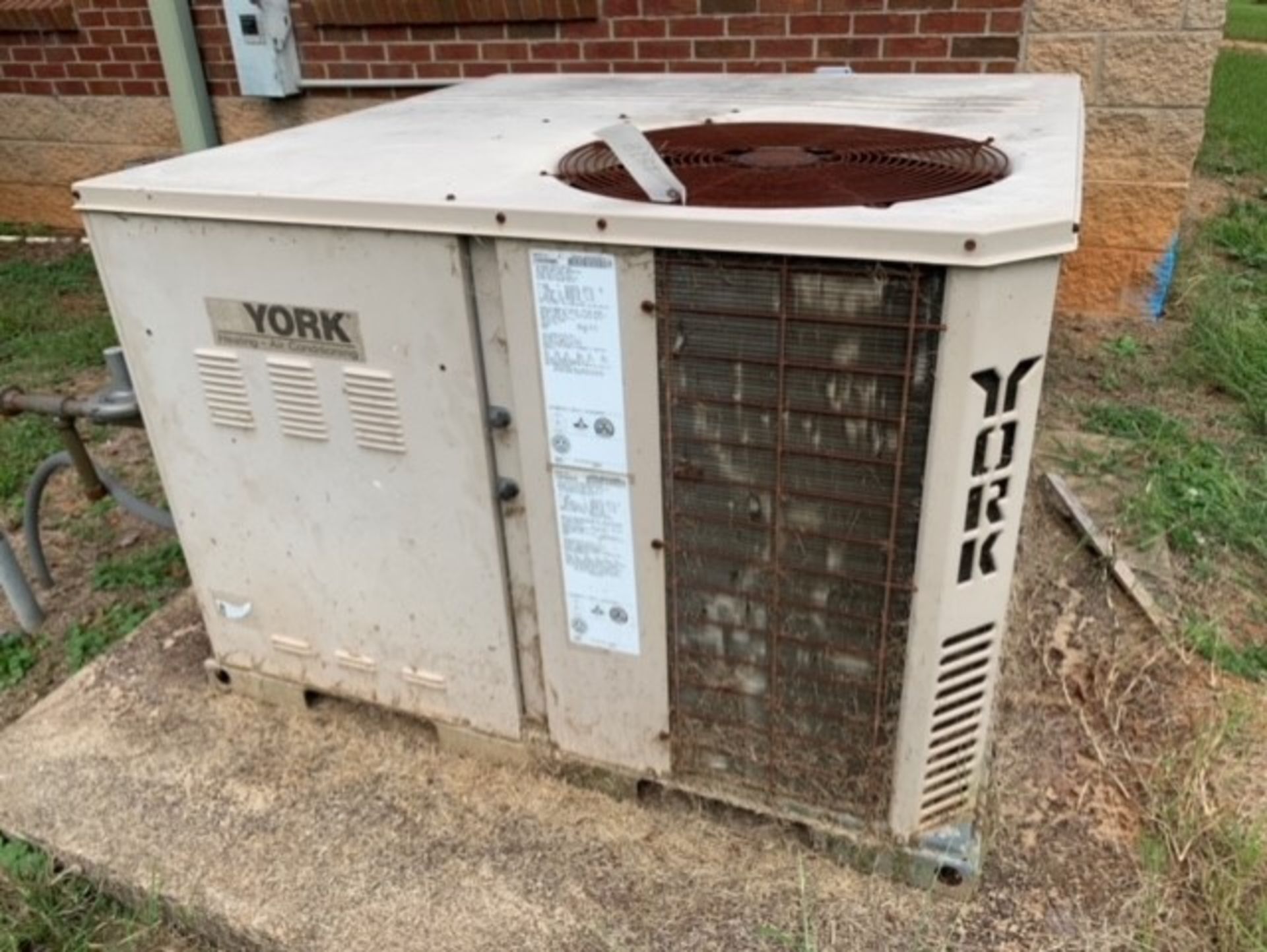 York/Trane Outdoor HVAC Units - Image 3 of 6