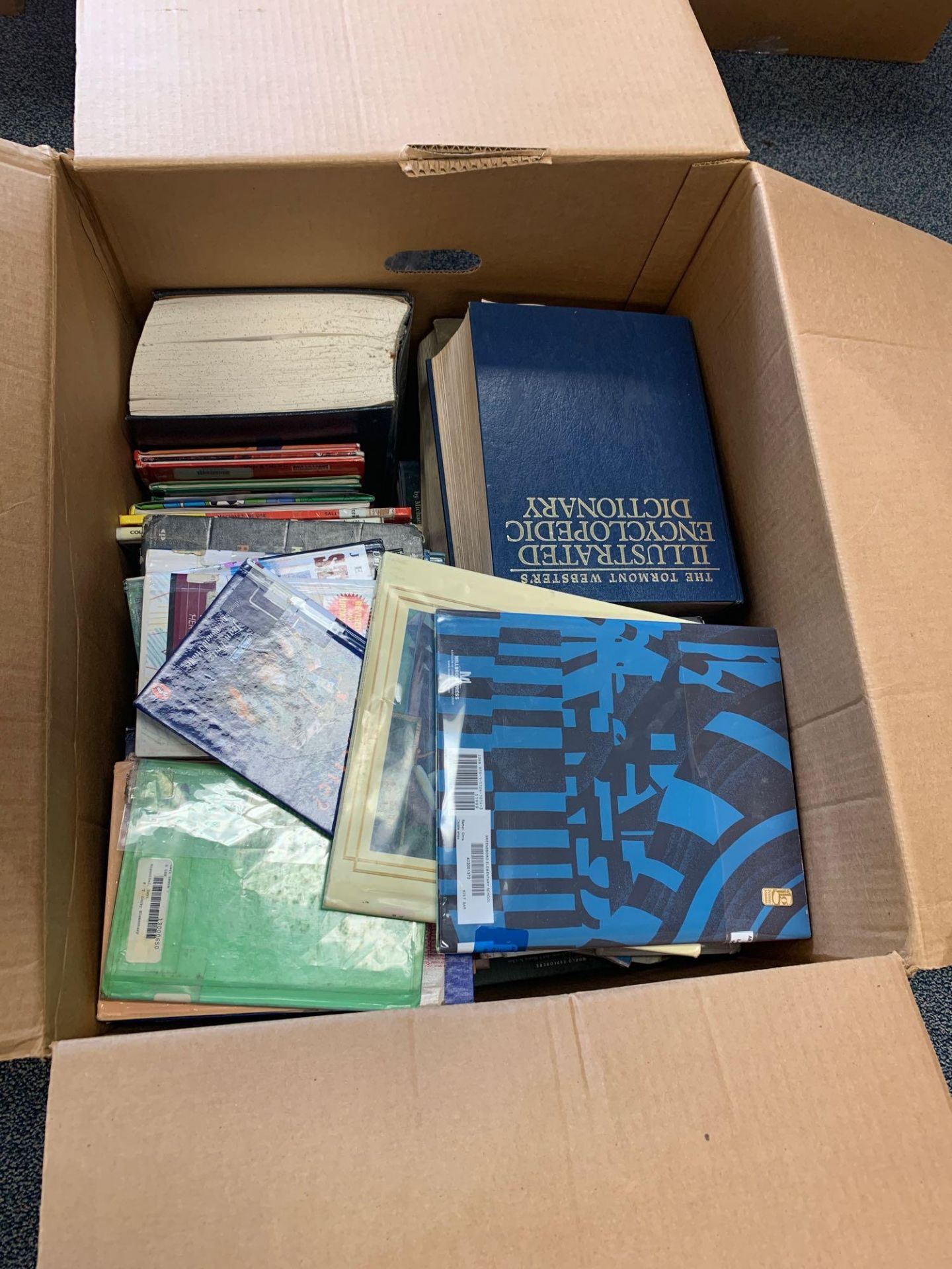 Lot Misc Books & Teaching Materials - Library - Image 4 of 5