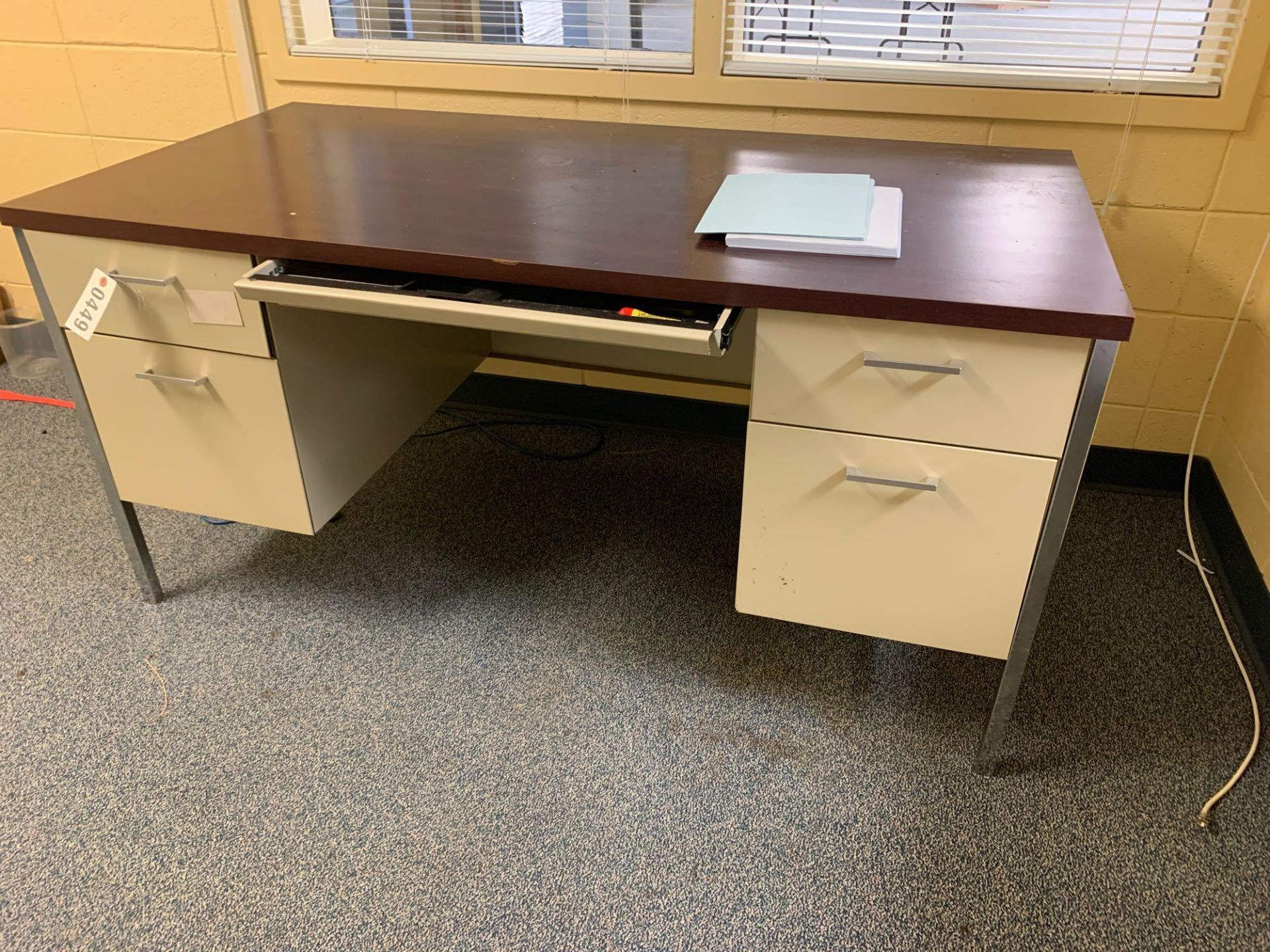 Metal Office Desk 5'x30"x30" - Library