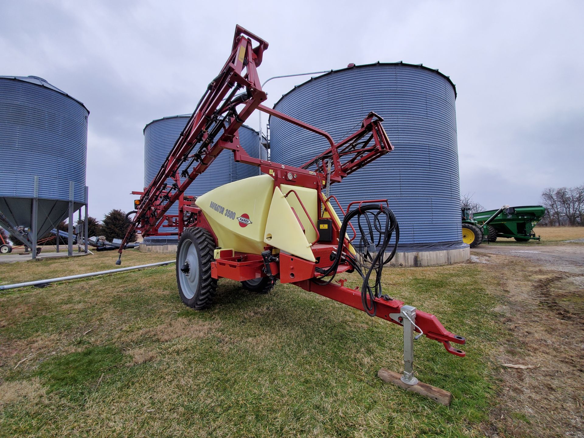 2016 Hardi Navigator 3500 Sprayer - Image 2 of 9