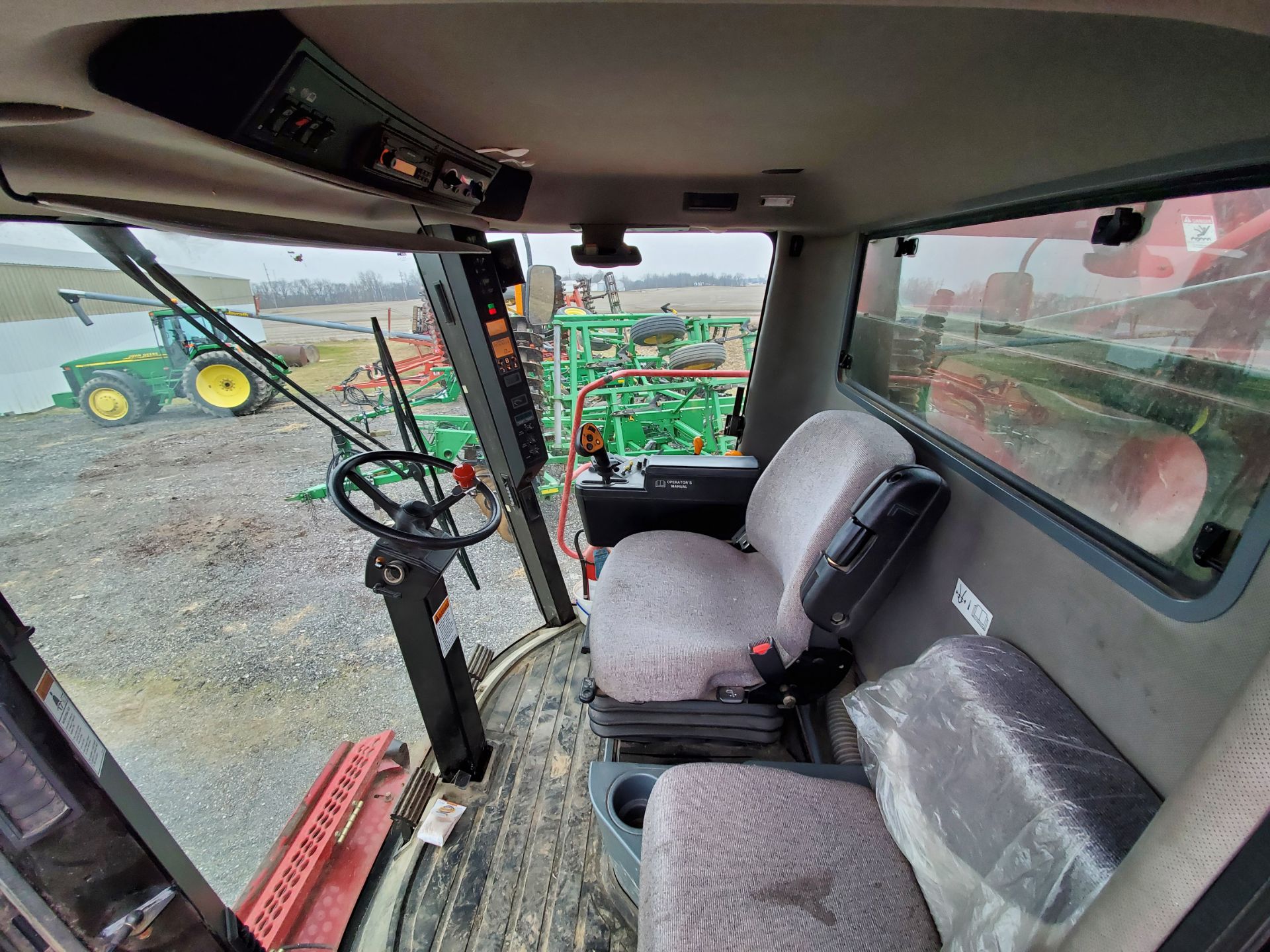 2006 Case-IH 2388 Combine - Image 10 of 17