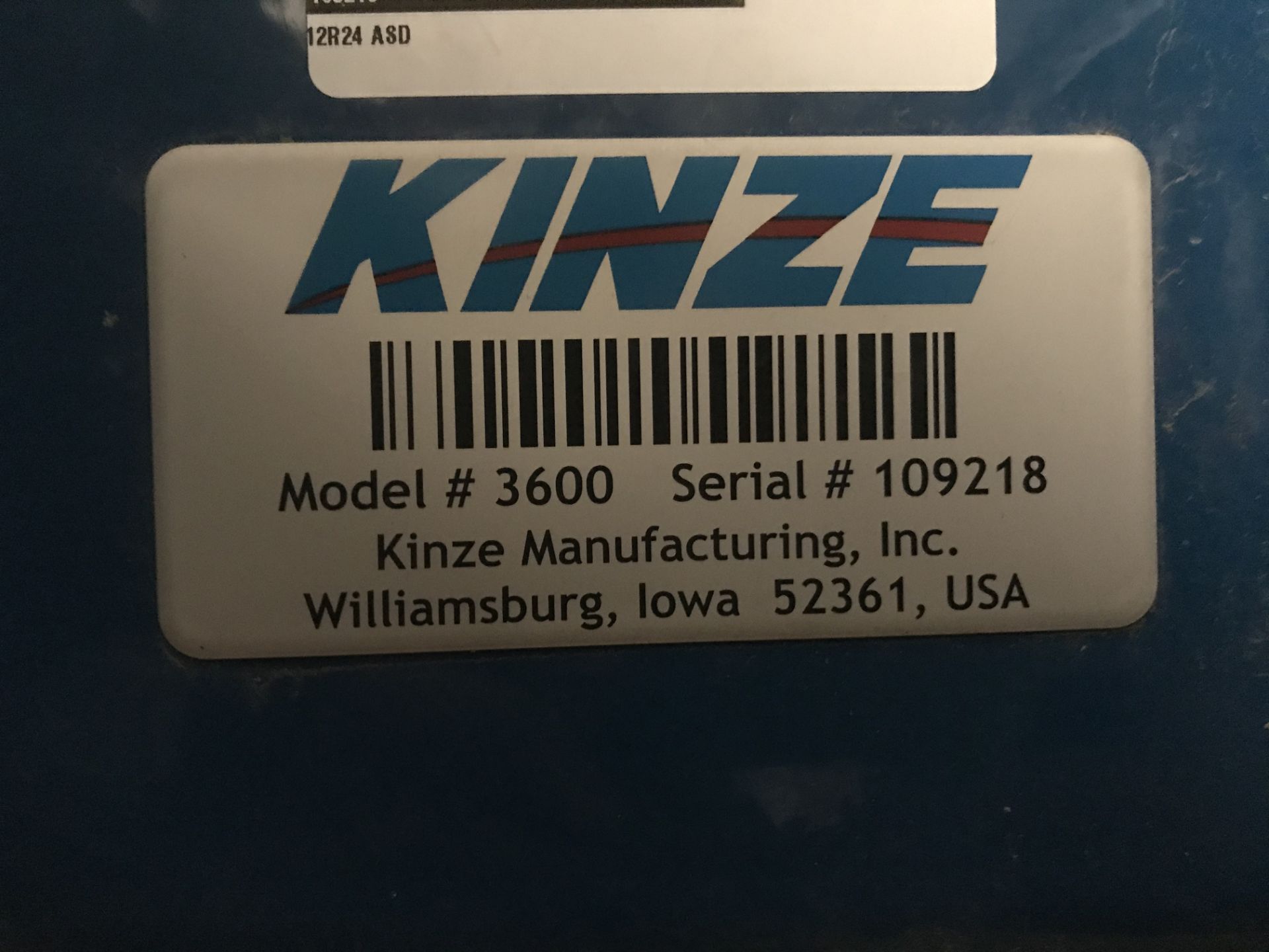 2019 Kinze 3600 Planter - Image 12 of 12