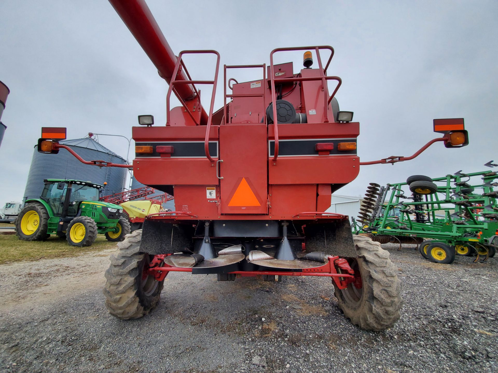 2006 Case-IH 2388 Combine - Image 7 of 17