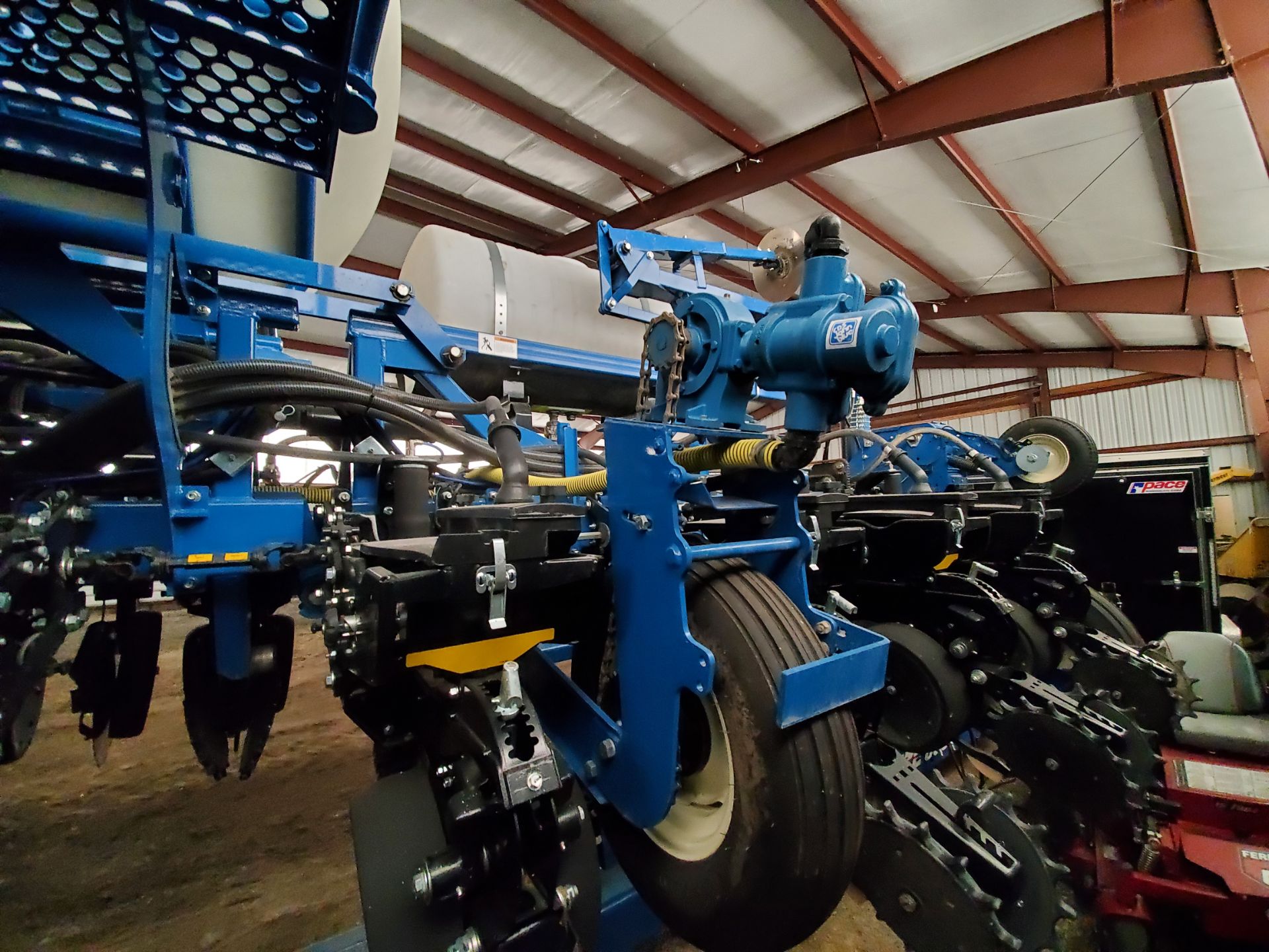 2019 Kinze 3600 Planter - Image 9 of 12