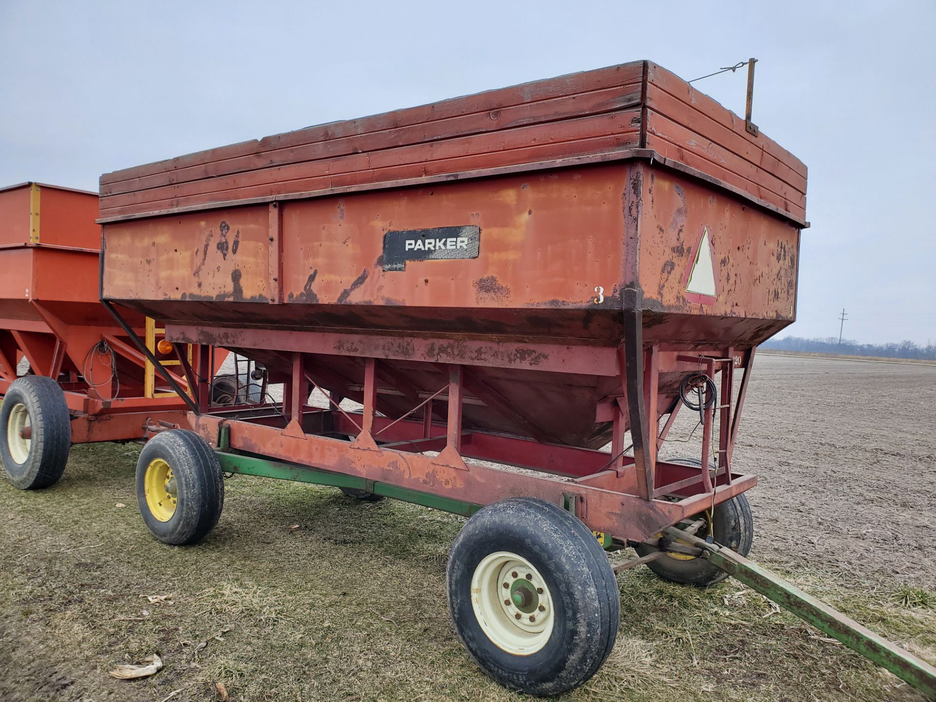 Parker 400 Gravity Wagon