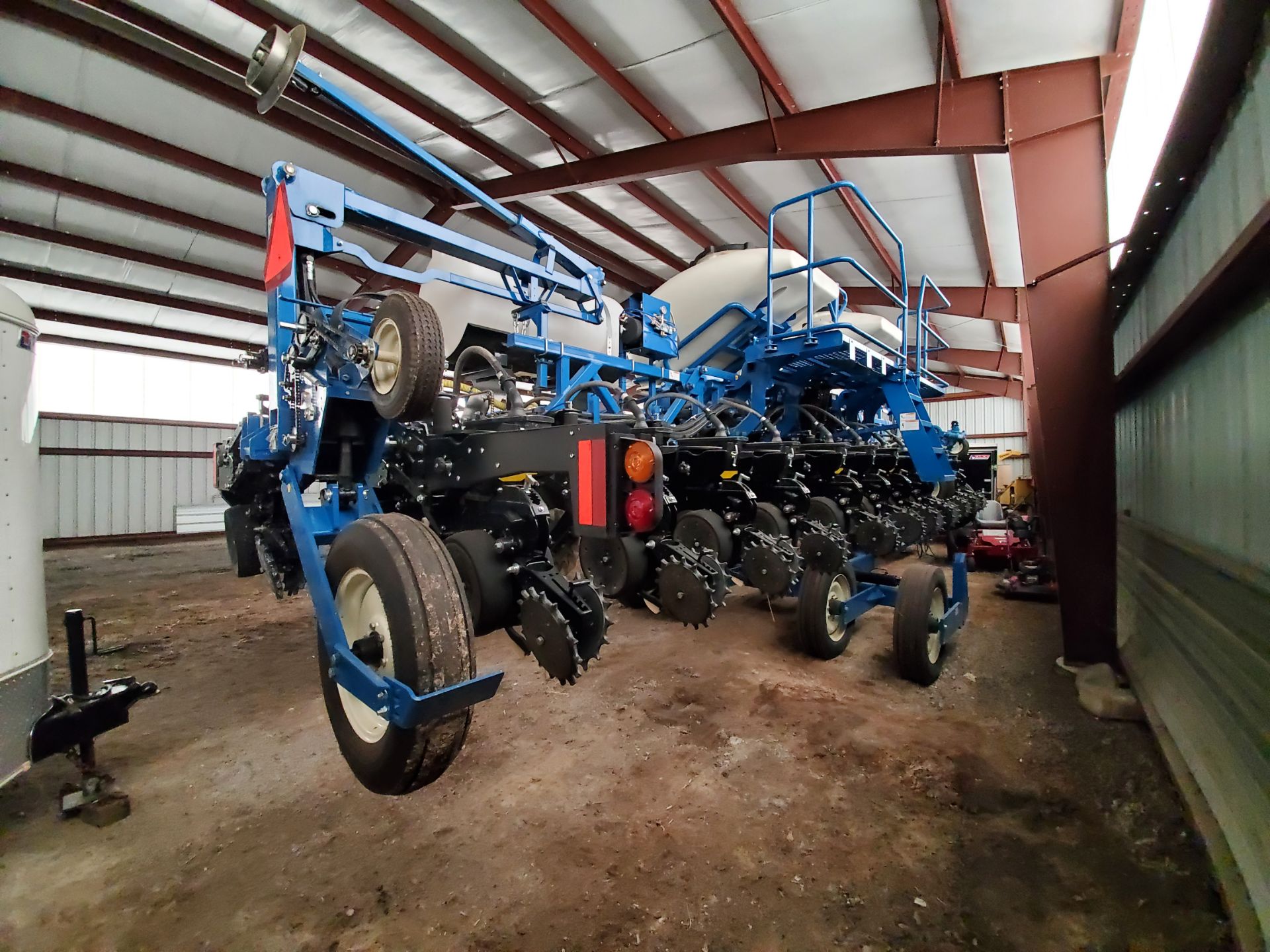 2019 Kinze 3600 Planter - Image 5 of 12