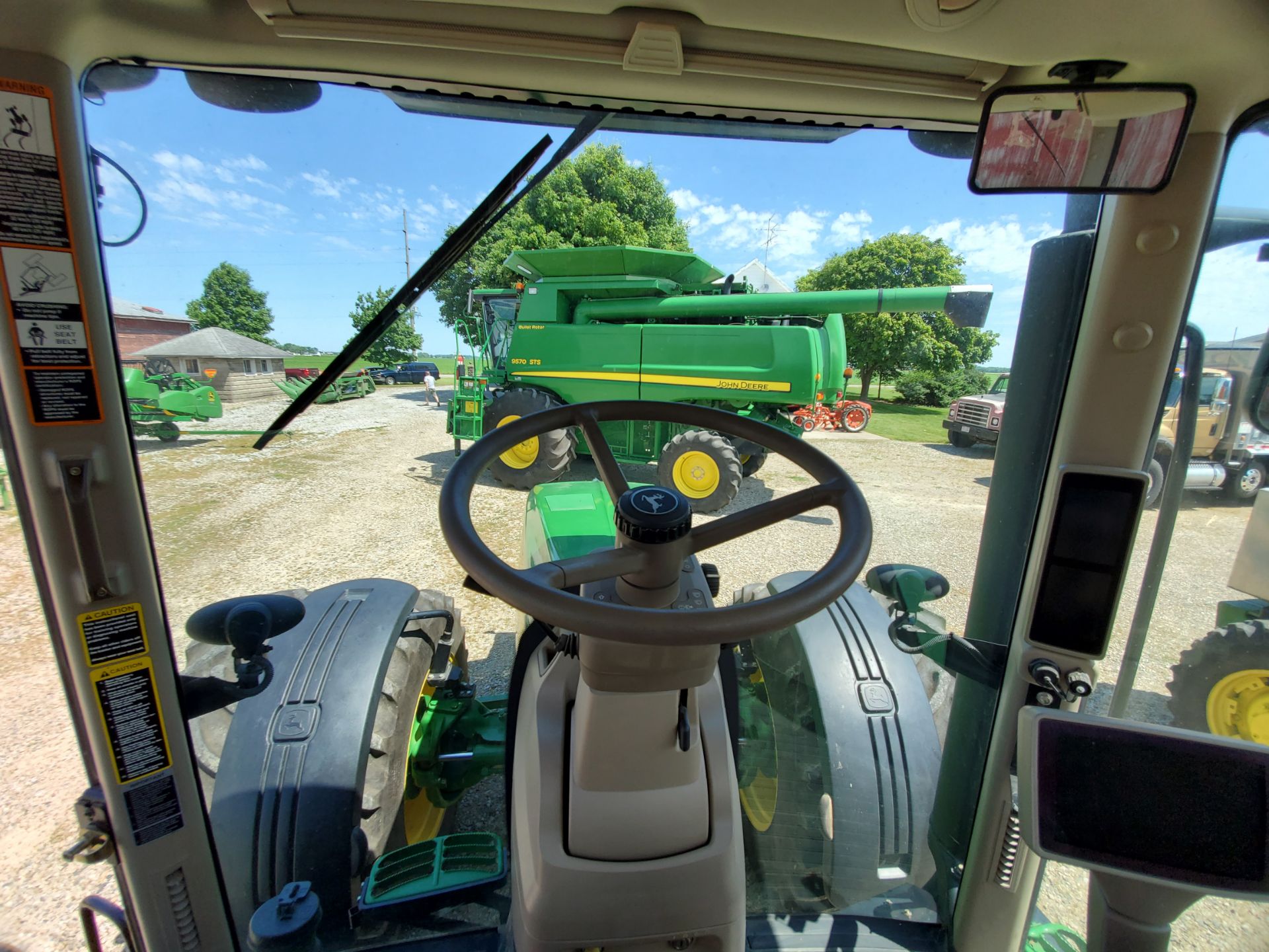 2010 JD 8320R - Image 12 of 13